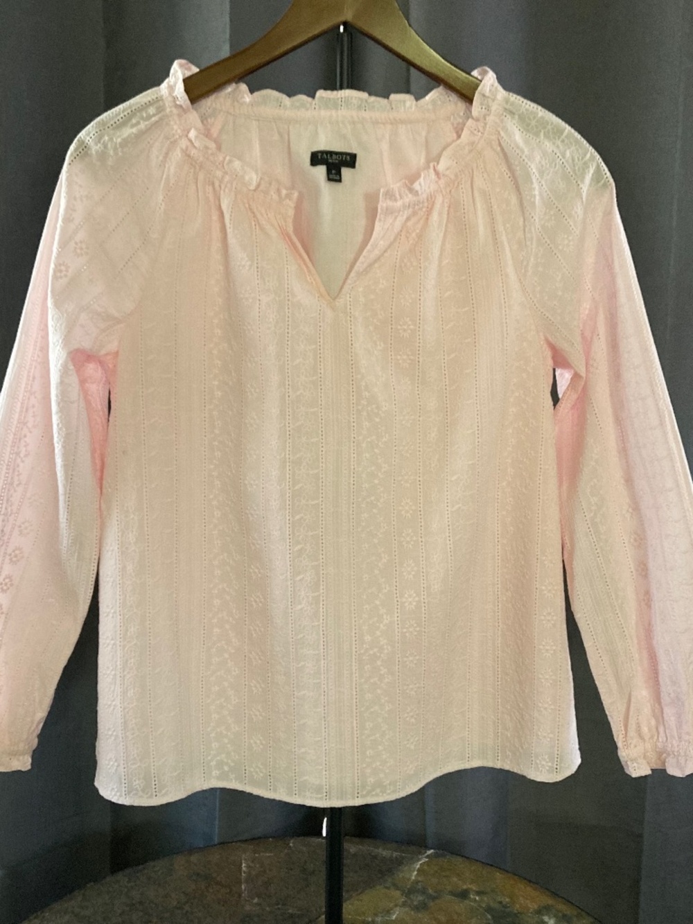 Talbots Soft Cotton Pink Eyelet Top Feminine Summer Coastal Prep Sz P (S-M)